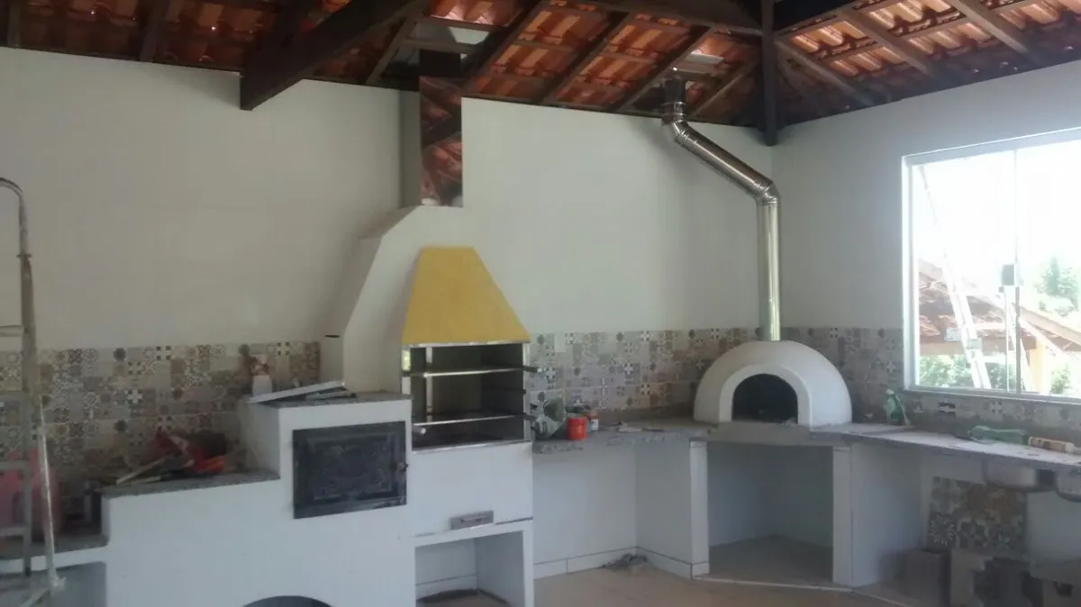 Coifa para churrasqueira e forno a lenha